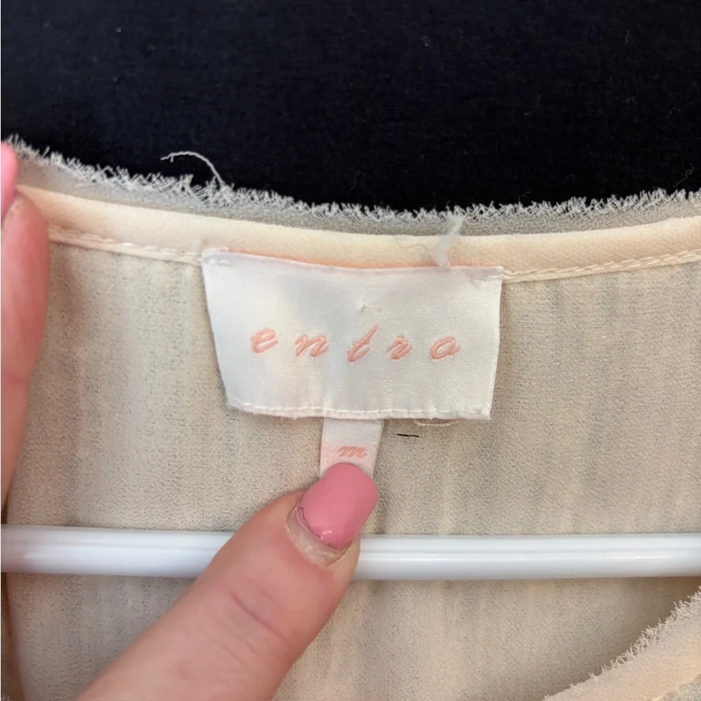 Entre Cream Sequined Short Sleeve Top Women’s Medium Style #T12850 Evening Party - Picture 3 of 8